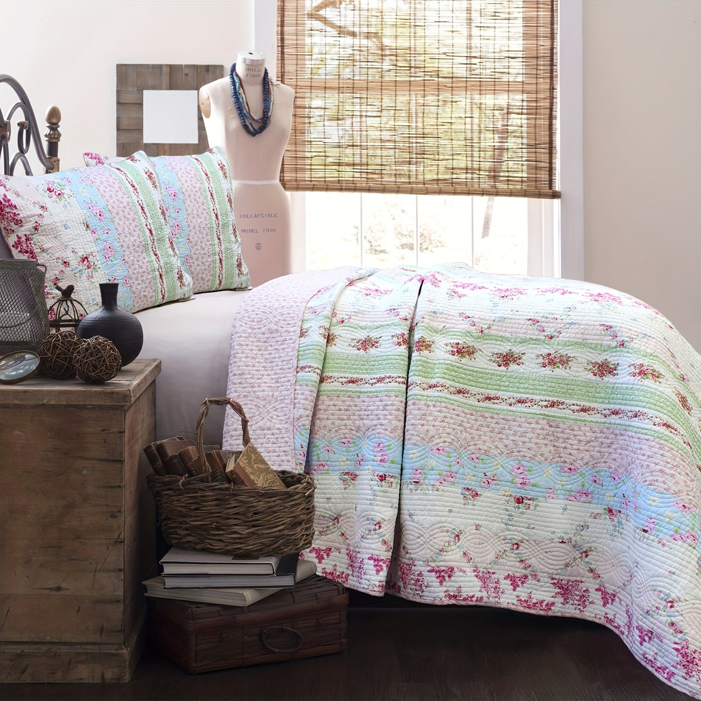 Lightweight Reversible Floral Bedspread Set Patchwork Cotton