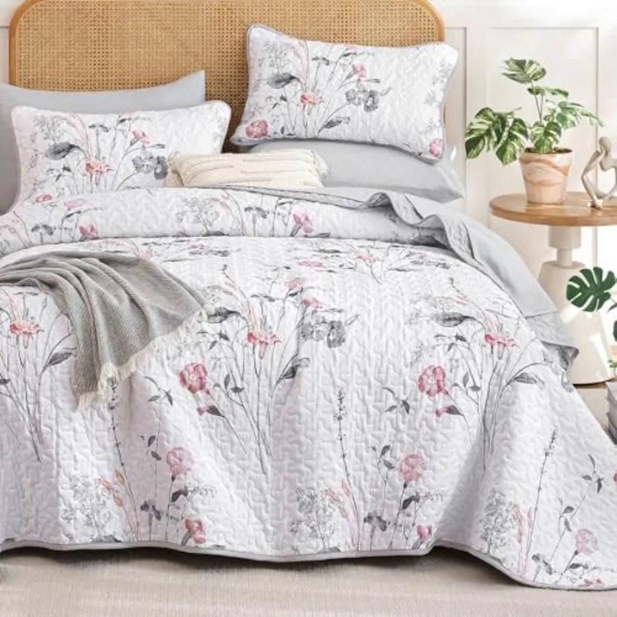 3 Pieces Quilt Set Size, Floral Botanical Plants Pattern Bedspread Coverlet Set with 2 Pillowcases, Soft Lightweight Microfiber