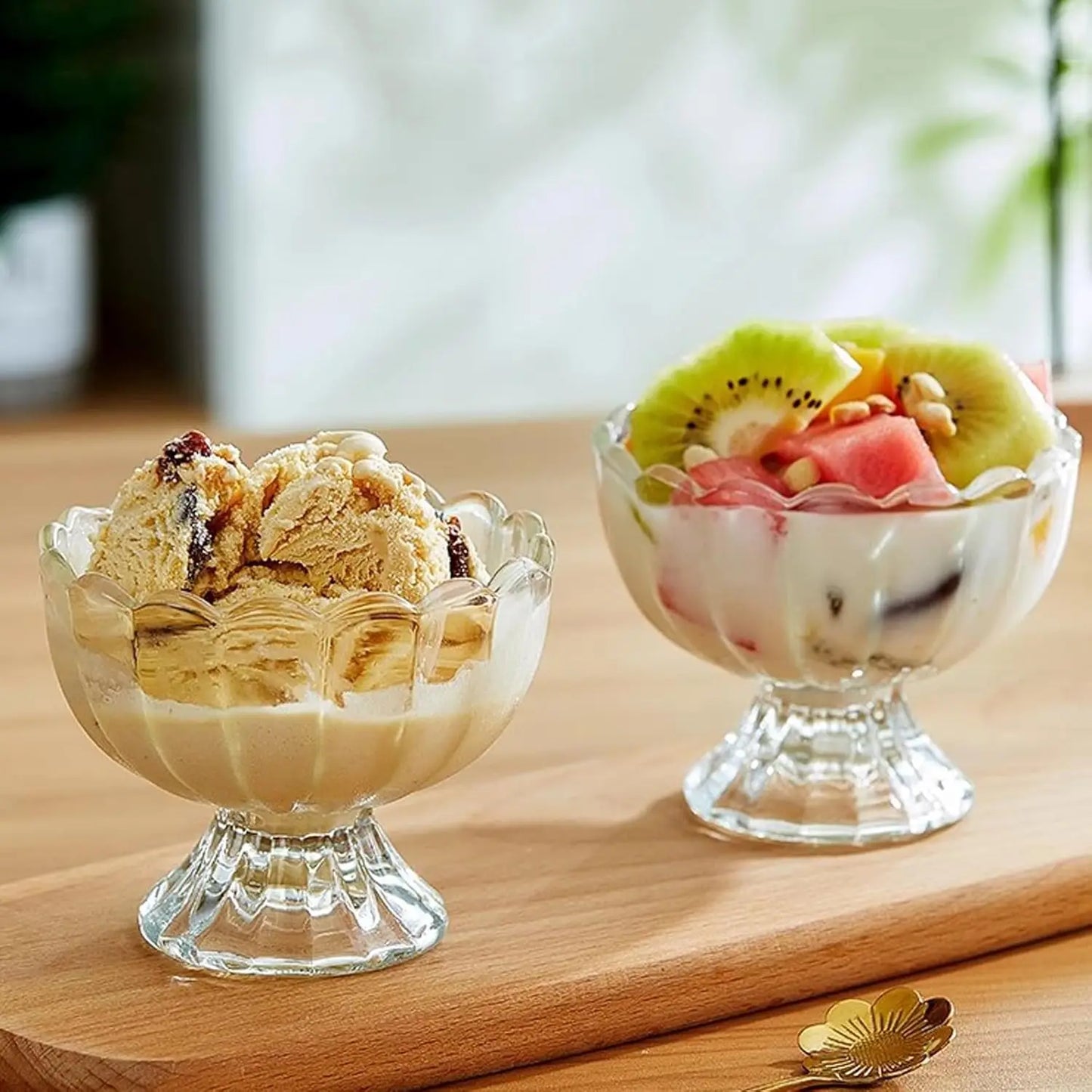 Vintage Glass Dessert Bowls, 5oz Ice Cream Cups for Sundae, Fruit, Pudding & Small Snacks (Set of 6)