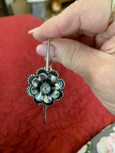 Silver Floral Rhinestone Bracelet: Adjustable Fashion Jewelry
