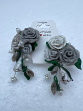 Polymer clay rose bouquet earrings. Handmade roses and Cala lilies