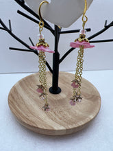 Hand painted lucite daisies in a Victorian style setting with dangling flowers earrings