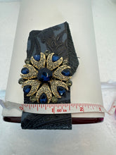 Vintage Blue Paisley Leather Bracelet: Gold Jewel Snap Closure