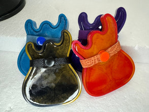 Resin pocket sized guitar pick holder
