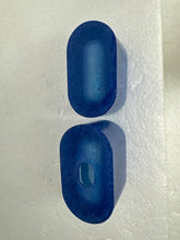 Resin Earbud Case: Custom Color Design, Apple Compatible