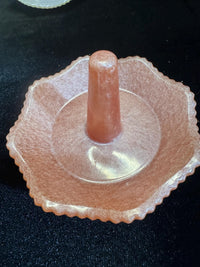 ruffled edge resin ring holders in varied colors