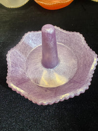 ruffled edge resin ring holders in varied colors