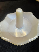 ruffled edge resin ring holders in varied colors